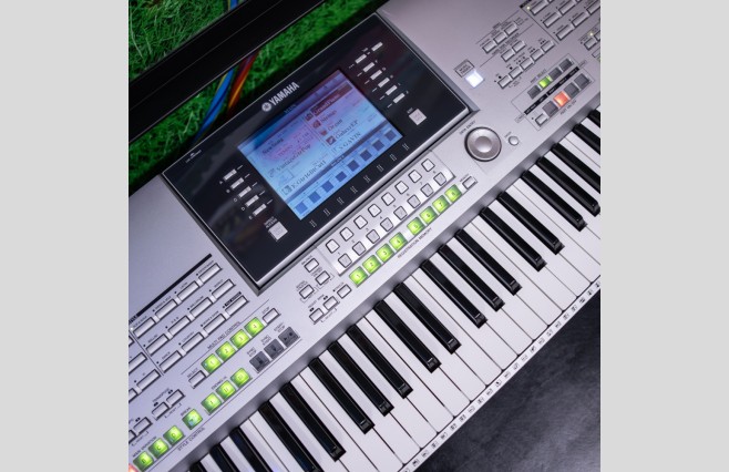 Yamaha Tyros 2 Keyboard With MS02 Speakers, Used (SN:GBRANX01016) - Image 8